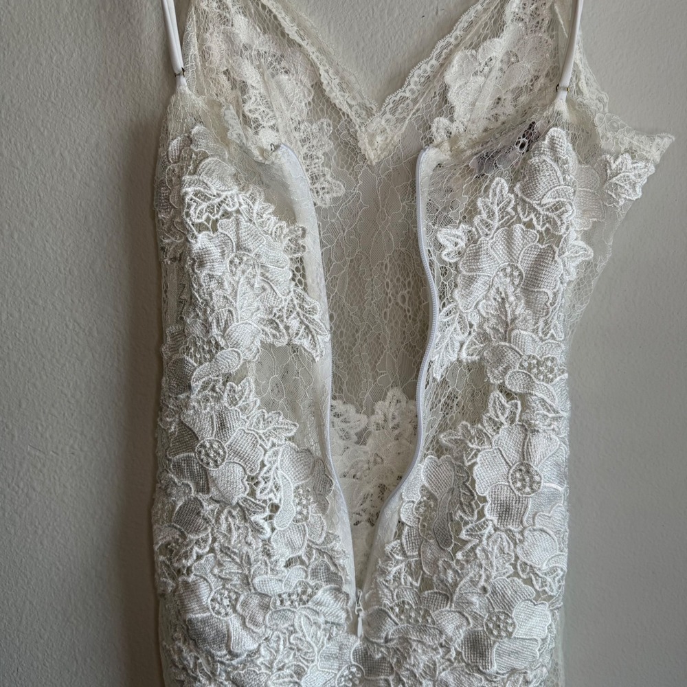 House of CB White Lace Floral Midi Slip Dress - Picture 11 of 12